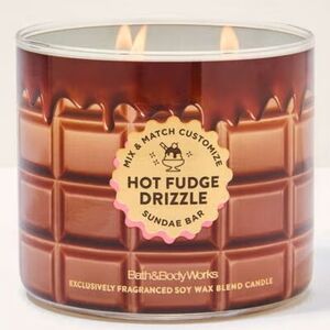 Bath & Body Works Hot Fudge Drizzle Candle